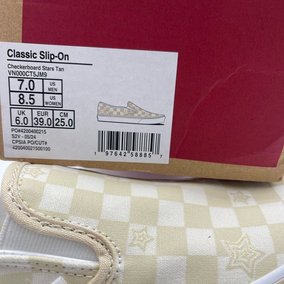 Vans WMNS Classic Slip-On
Checkerboard Stars Tan
VN000CT5JM9 Sneakers - Picture 14 of 16